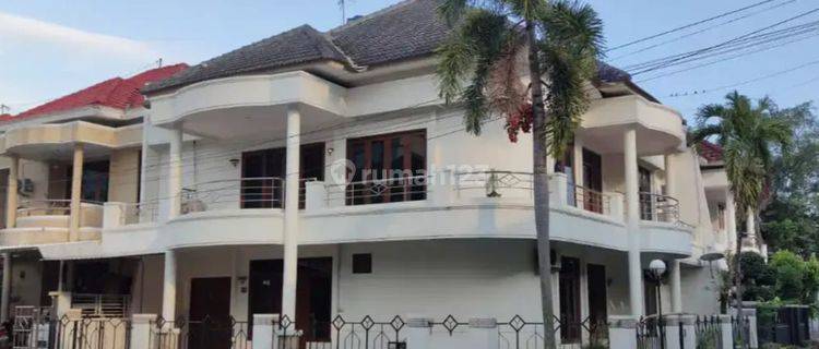 Rumah Disewakan Dalam Peeumahan 4 Kamar Tidur Hanya Untuk Keluarga Area Jalan Monjali 1