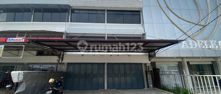 Ready-to-Occupy Shop House in front of Kalimalang Toll Road, Bekasi 1