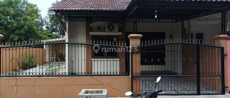 Rumah murah,hook,strategis,siap huni di perumahan prima harapan regency dekat Summarecon bekasi 1