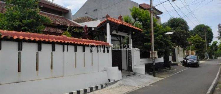 Rumah Sewa Full Furnished di Semarang Barat 1