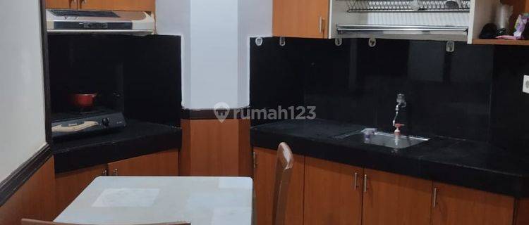 Apartemen Gajah Mada 3BR 1