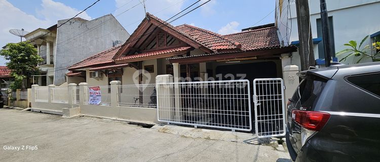 Di Jual Rumah Siap Huni Dan Luas Di Jatibening 1 Bekasi Jawa Barat 1