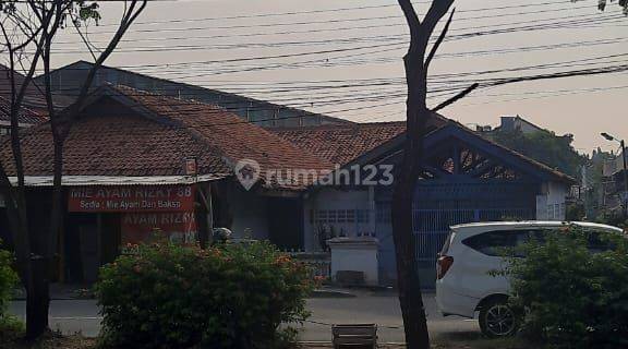 Rumah Tua Hitung Tanah di Jurumudi, Benda, Tangerang, Banten 1