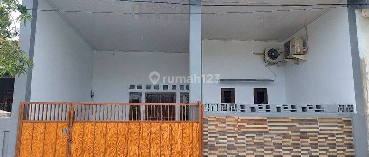 Rumah Bagus SHM di Harapan Indah, Bekasi b0405  1