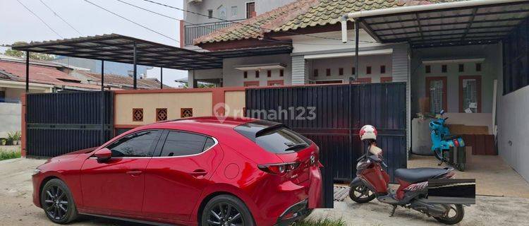 Disewa Rumah Tingkat Furnished Di Harapan Indah  1