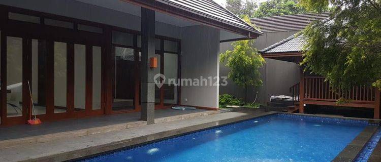 Rumah Lux Minimalis dekat Kampus UNPAR Ciumbuleuit Bandung  1