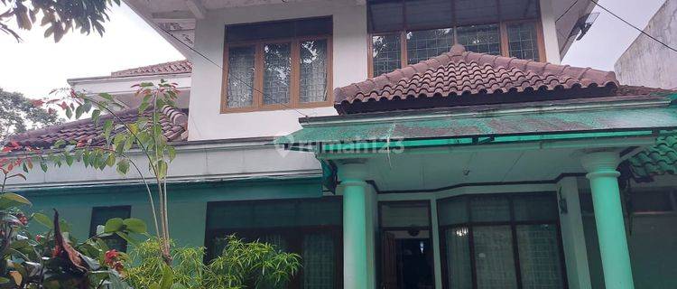 Rumah Pusat kota Bandung Dekat Gedung Sate 2 Lantai SHM 1