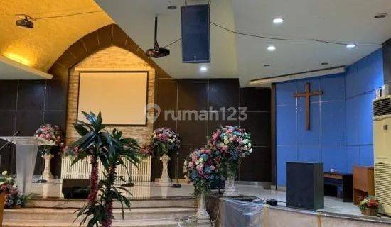 Gedung ex gereja di bandengan jakarta barat Bagus 1000 m2 1