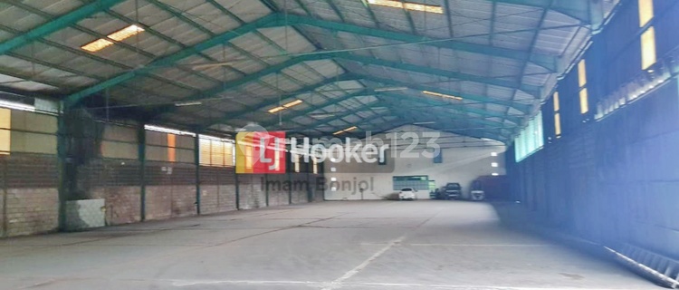 Warehouse 2000m² Spacious Good Ready to Use near airport and port. 1
