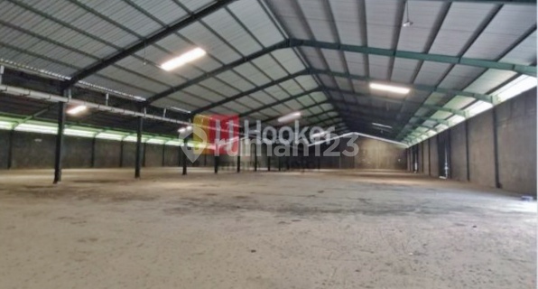 4000 square meter warehouse in Tugu Tambak Aji near the toll gate. 1