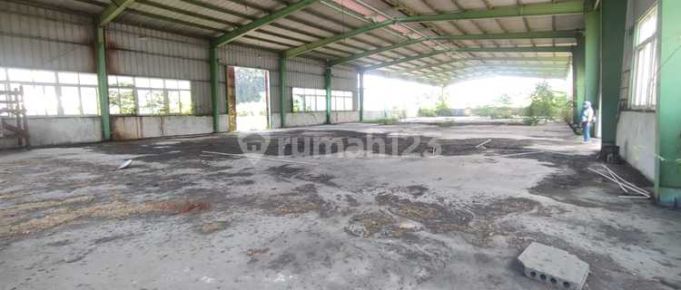 Gudang dengan Luas Tanah Hampir 2Ha di Kawasan Industri Kiw 1
