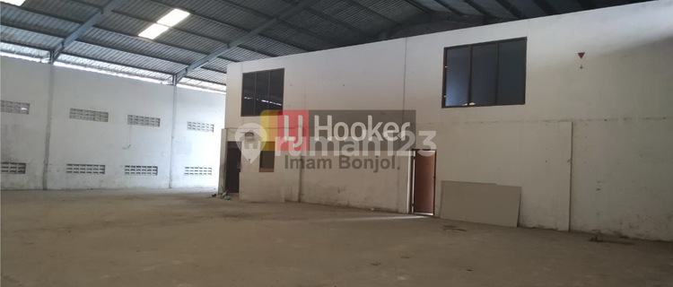 Warehouse Area 1000 Sqm Up Equipped with Office Near Toll Gate Entrance 1