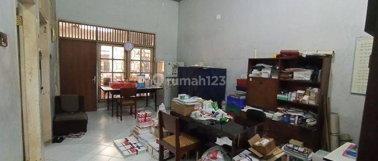 Rumah Tengah Kota Akses Mudah Jalan Lebar di Krakatau Semarang 1