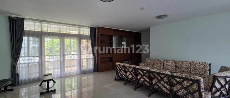 Rumah Full Furnished Ensuite Bathroom Di Semarang Atas 1