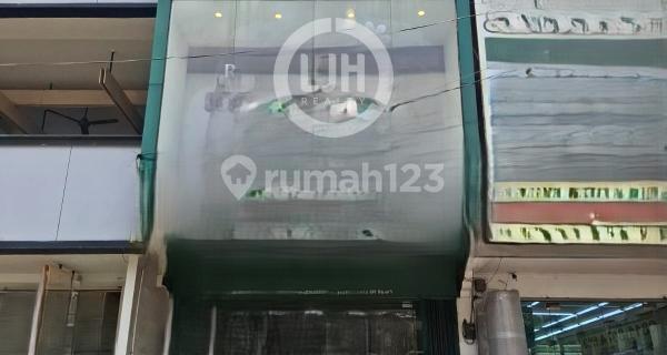 2.5-Story Shop House Ready for Use, Suitable for Business, Strategically Located in Cibubur Alternative, Bekasi. 1