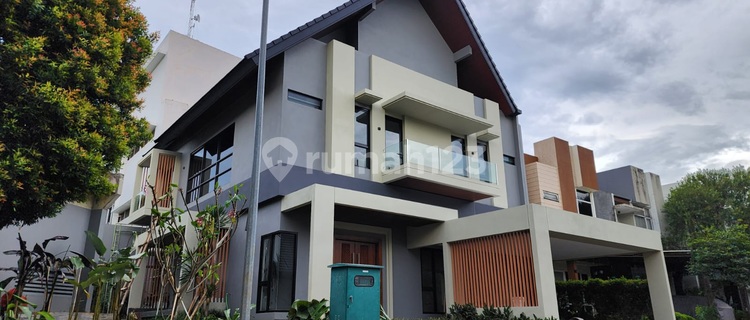 For Sale Corner House, Tropical Design Located at The Icon Bsd 1