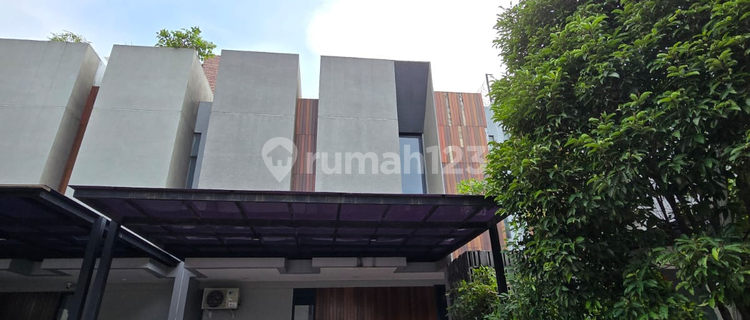 Ready-to-Occupy New House in Discovery Atezza Cluster, Bintaro Jaya 1