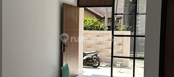 Modern New House with SHM in Taman Kopo Indah 2, Bandung 1