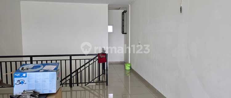 Topaz Commercial 3-Story Shop House Summarecon Bandung 1