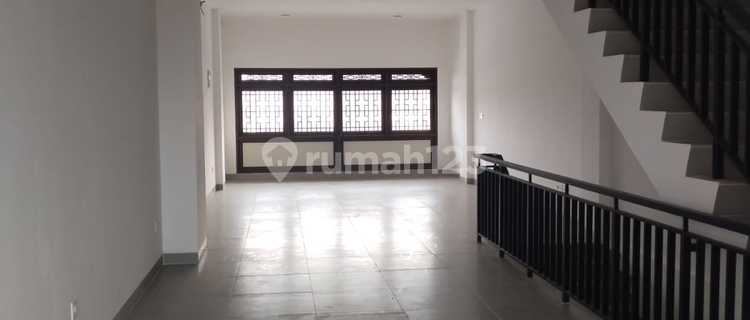 Shanghai Mega Kuningan PIK 2 Shophouse, Dragon Statue Shophouse 1