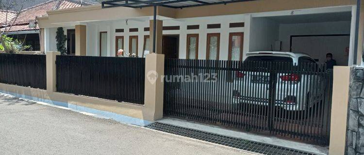 Dijual cepat rumah terawat hrga di bawah NJOP di Kopo elok Bandung  1