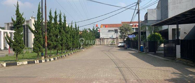 Rumah lingkungan elit di Kopo Safira Bandung  1