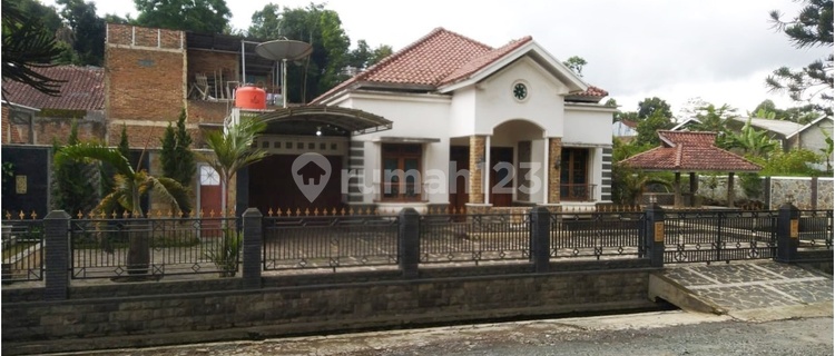 Rumah Tanah Luas di Perumahan Jatihurip Sumedang Utara 1