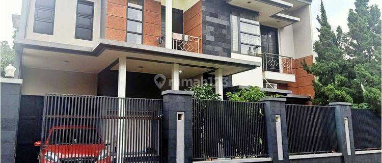 Rumah 2 Lantai Bagus Siap Huni di Antapani Bandung 1