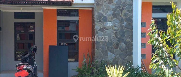 Rumah Minimalis di Cluster Cihanjuang Bandung Siap Huni 1