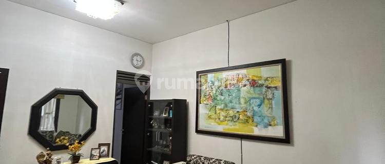 Disewakan Rumah Furnished Nyaman Siap Huni Lokasi di Komplek Grand Sharon Cipamokolan Bandung 1