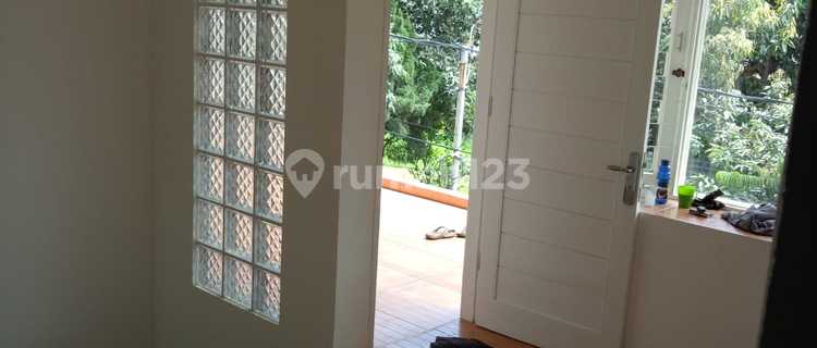 Dijual Rumah Nyaman Siap Huni Lokasi Strategis di Kopo Melati Bandung 1