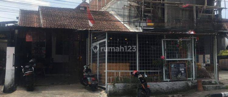 Dijual Rumah Asri Nyaman Siap Huni di Mainroad Sarijadi Bandung 1