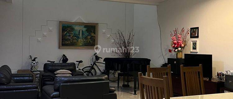 Rumah di Taman Kedoya Baru 2 Lantai SHM Bagus Selatan 1