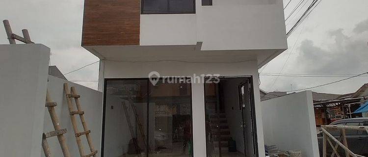 Rumah Modern Bebas Banjir Pinggir Jalan Galuh Mas Karawang 1