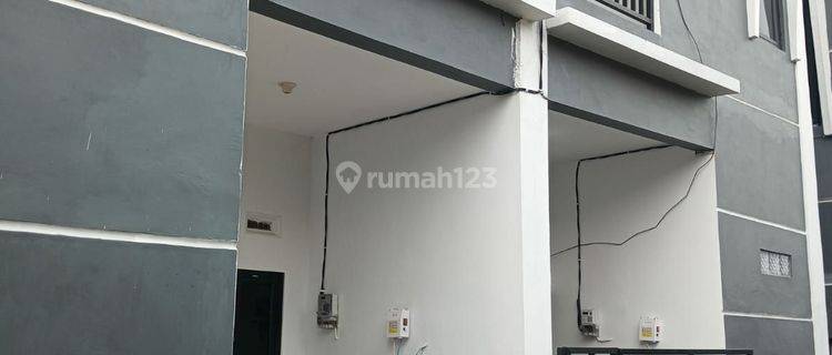 Rumah 2 Lantai Minimalis Terlaris Dekat Taman Spatodea Kebagusan  1