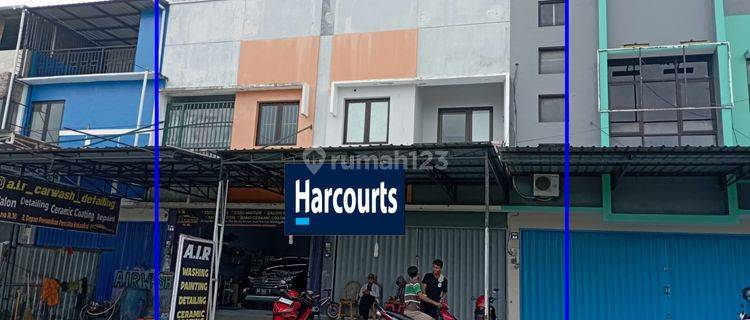 Ruko 2 lantai strategis siap pakai cocok u/berbagai usaha sekaligus u/tempat tinggal 1