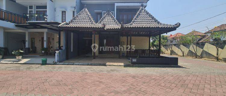 Rumah bagus siap huni dalam cluster elite 1