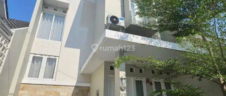 Rumah Bagus Minimalis 2 lt
( Full Furnished ) 1