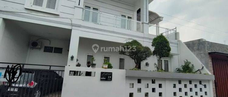 Rumah full furnish tengah kota 1