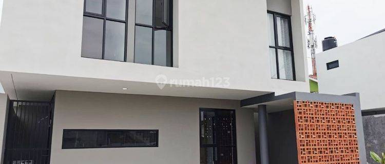 Rumah minimalis 2 lantai
Dengan Perabota 1