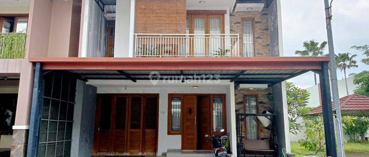 Rumah bagus 2 lantai dalam cluster 1