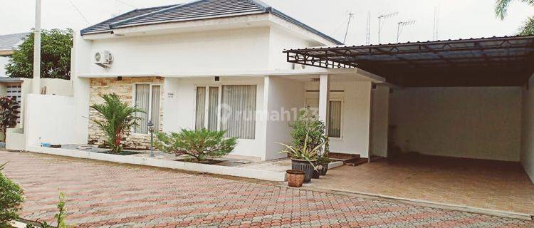 Rumah cantik minimalis dalam cluster 1