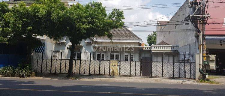 Rumah Kolonial Classic Pusat Kota Di Jalan Dr.rajiman Solo 1