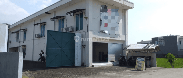 Gudang dan Kantor siap pakai di Baturan Colomadu Solo 1