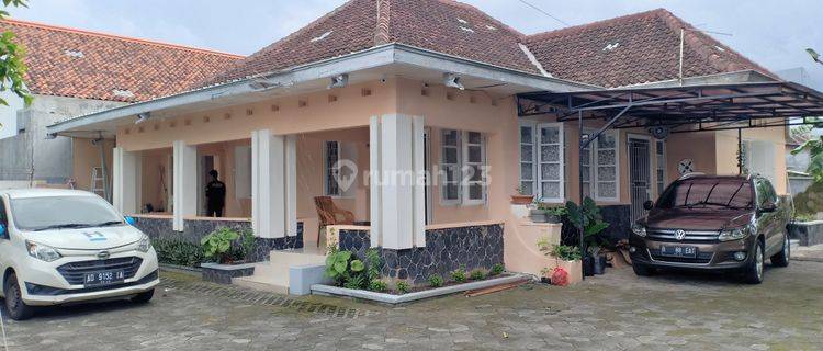 Rumah bagus dekat jalan Veteran di Serengan Solo 1