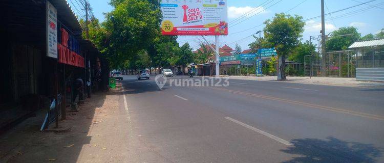 Tanah Kering Strategis di jalan Adisucipto Colomadu Solo 1