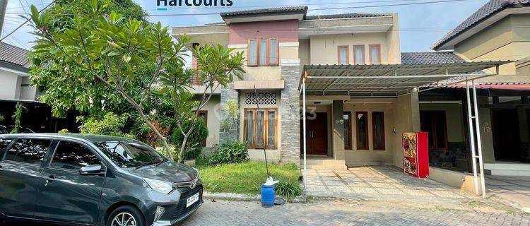 Rumah Bagus Semi Furnished Cluster Gentan Solo Dekat Solo Baru 1