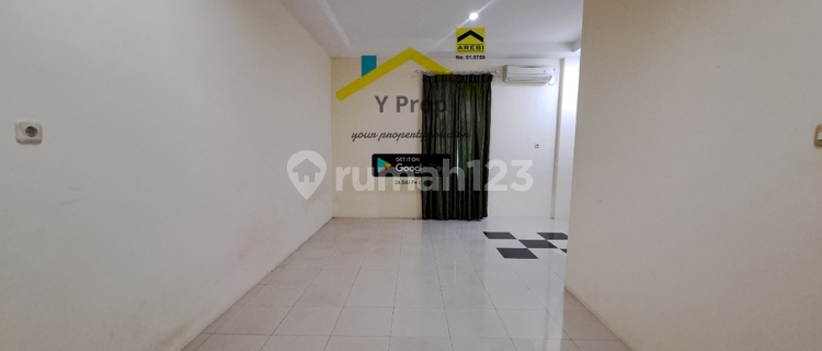 For Rent: Office House, 5 Bedrooms Semi-Furnished on Rambutan Street, 2.5 floors, Tanjung Duren, West Jakarta 1