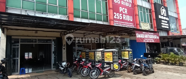 Shop House Below Market Price, 4 Floors + Strategic Basement in Tole Iskandar 1