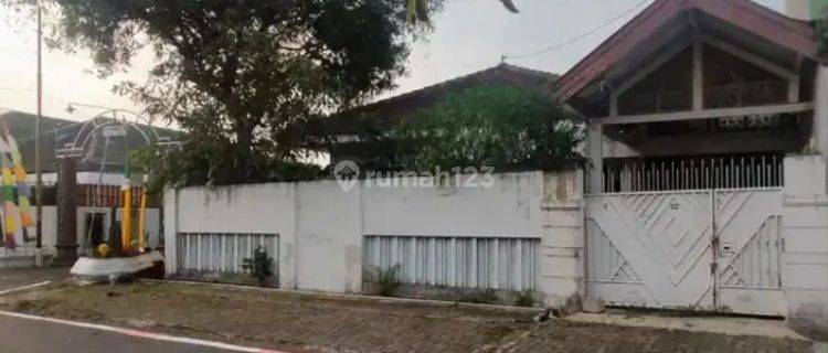 Rumah Tengah Kota Puspowarno Jalan Lebar 3 Mobil 1